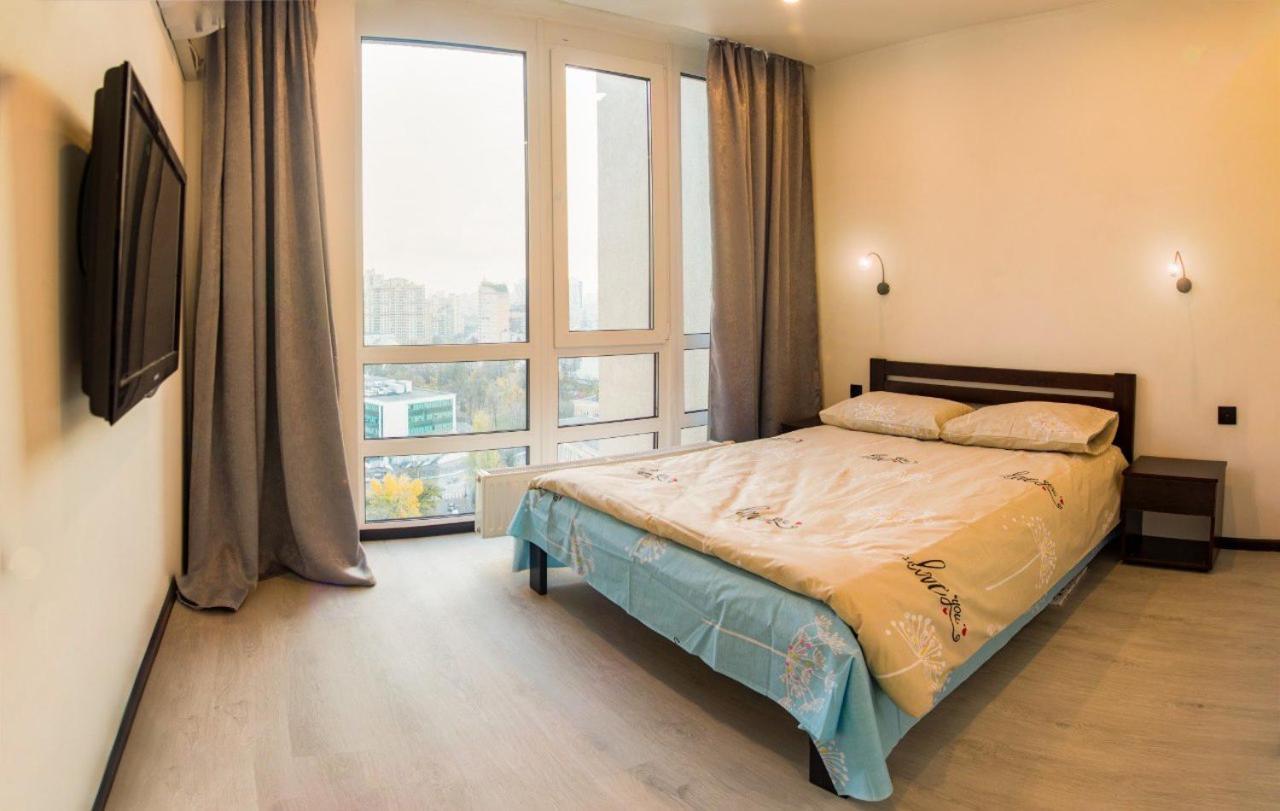 Apartment панорамные в новом доме Kyiv