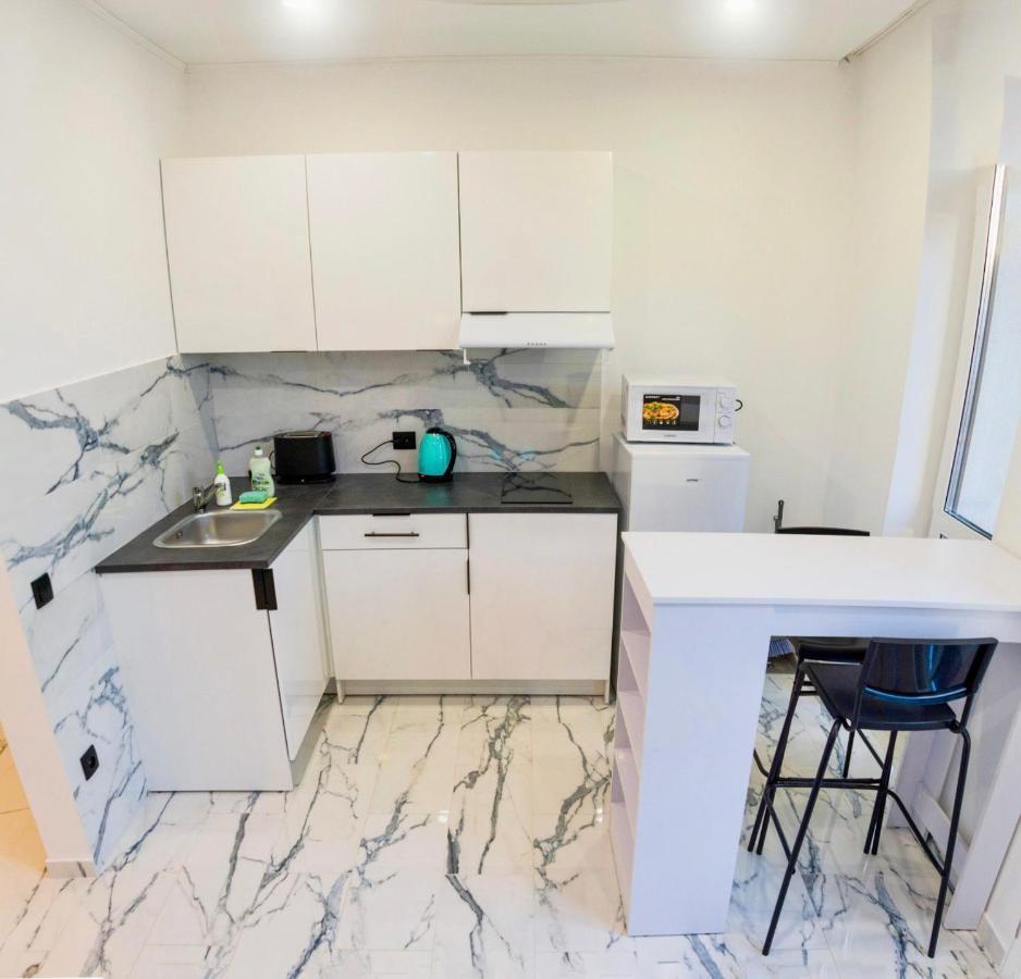 панорамные в новом доме Apartment Kyiv