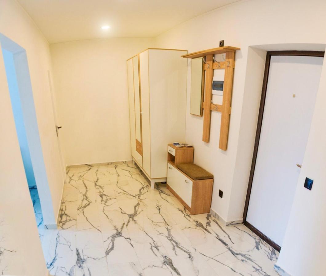 панорамные в новом доме Apartment